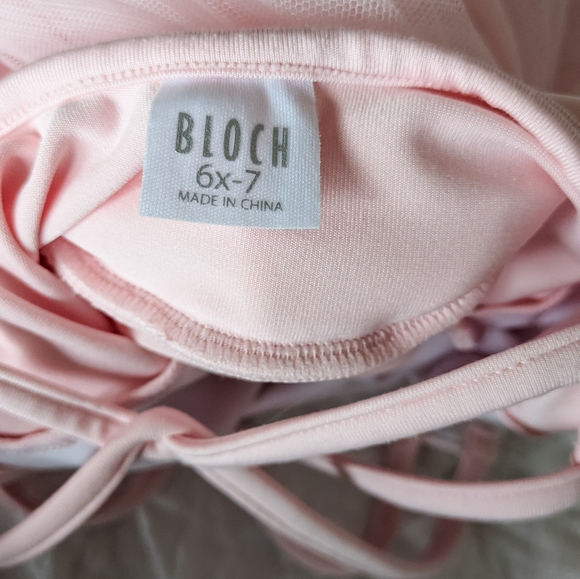 EUC Bloch 6x-7 Pink Tutu with Roses - Picture 5 of 6
